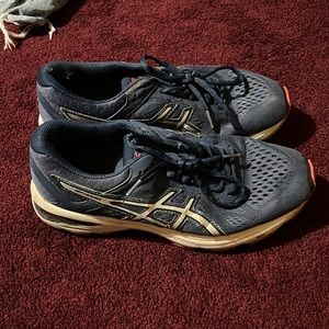 asics navy blue sneakers